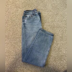 Women’s American eagle non holy jeans size 6